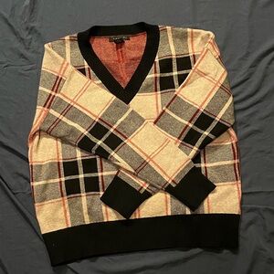 **As New** Tahari flannel patterned v-neck sweater